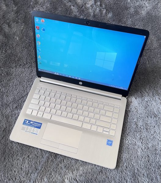 HP 14s-cf1046TU Intel 4205U 4/256GB