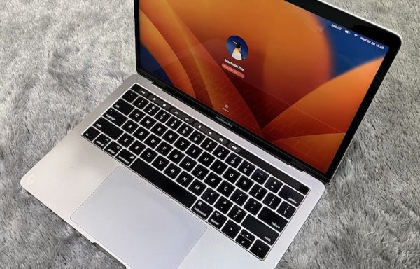 MacBook Pro 2017 A1706 Touchbar i5/8/256GB