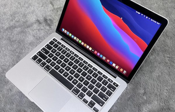 Macbook Pro Mid 2014 i5/8/128GB Silver