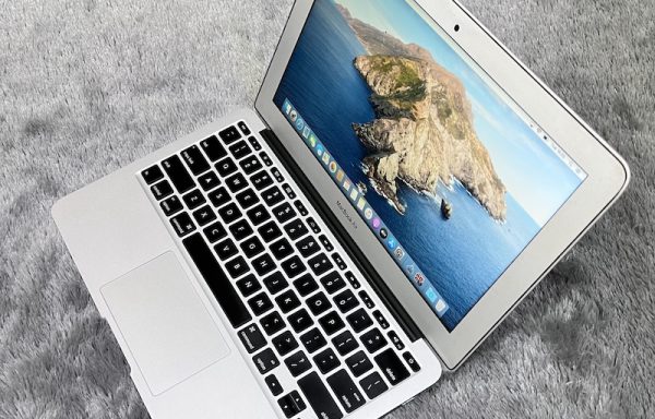 MacBook Air Mid 2012 i5 4GB