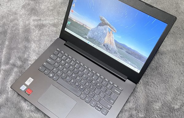 Lenovo Ideapad 330 Intel Core i5-8250U 8/256GB Radeon 530