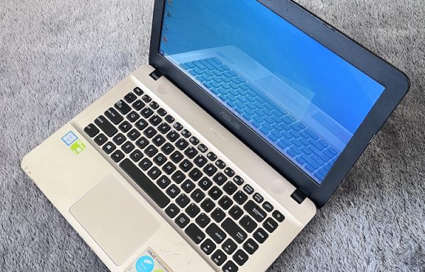 ASUS X441U Intel Core i3 6006U 8GB/256GB Nvidia GeForce 920MX