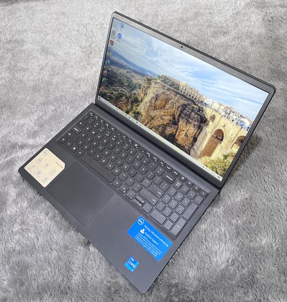 Dell Inspiron 15 3511