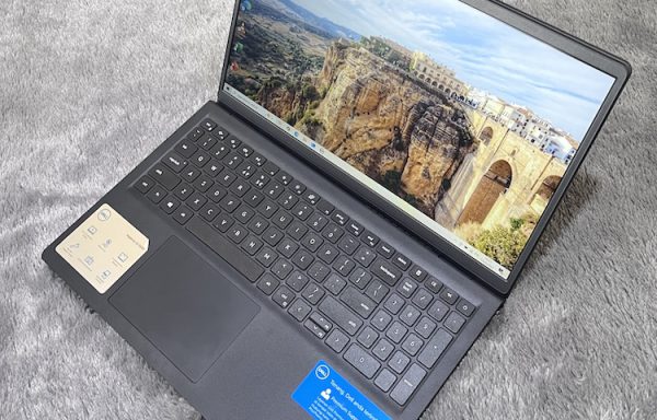 Dell Inspiron 15 3511 Intel Core i5-1135G7 8GB/512GB