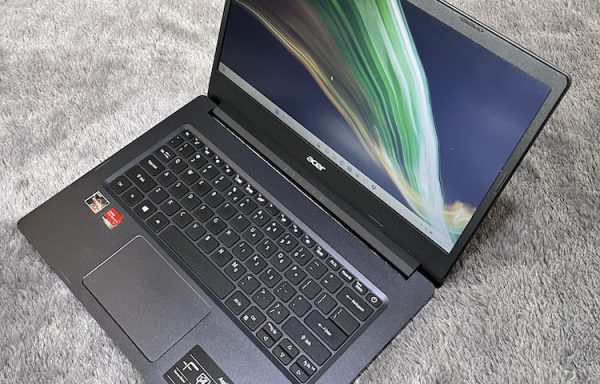 Acer Aspire 3 Ryzen 3 3250U 8/256GB