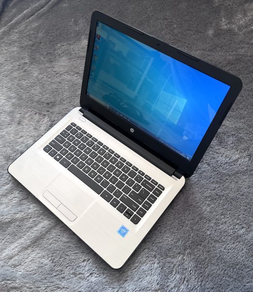 Laptop HP 14 am0018TU