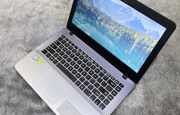 ASUS A442U Intel Core i5-8250U 8/256GB GeForce MX130