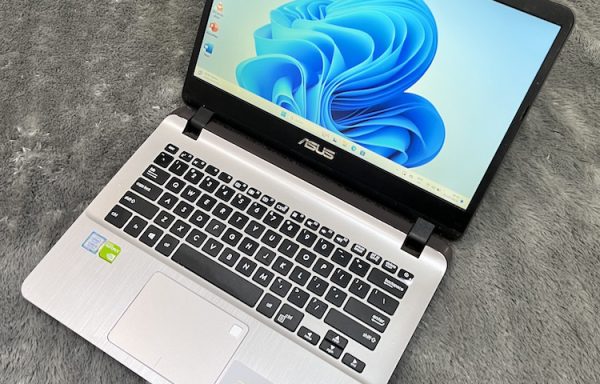 ASUS A407U Intel Core i5 8/256GB Nvidia GeForce MX130