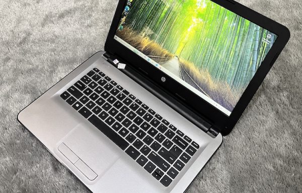 HP 14-am506TU Intel Core i3-6006U 8GB/256GB SSD