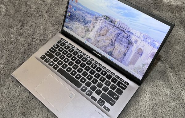 ASUS A412F Intel Core i5-10210U 8GB RAM 256GB SSD Nvidia GeForce MX250