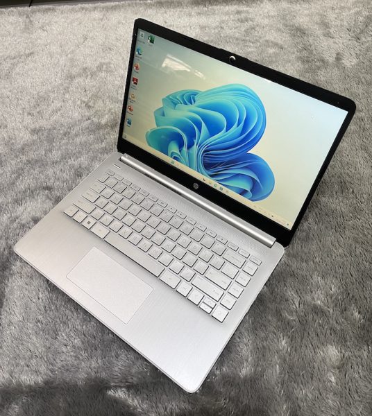 HP 14s Intel Celeron N4120