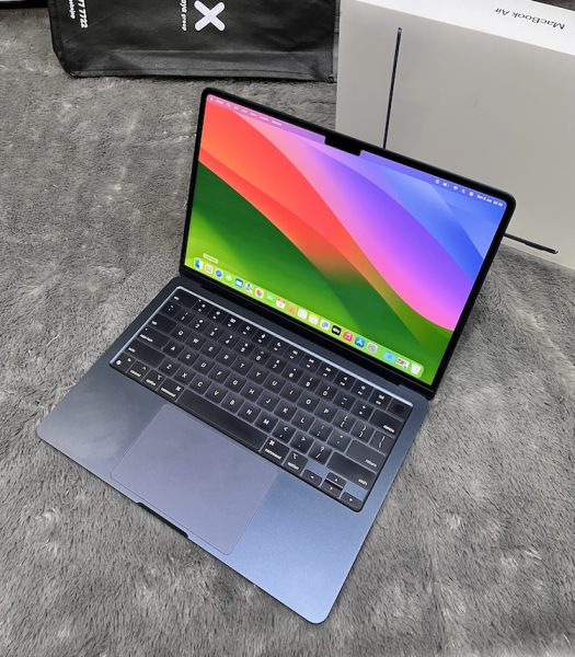Macbook Air M2 2022