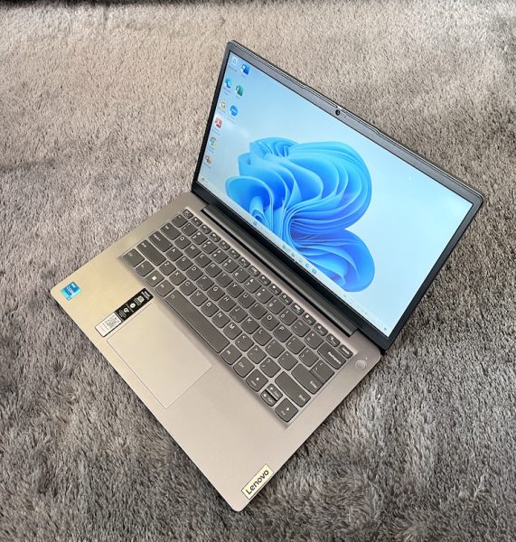 Lenovo Ideapad Slim 3 Intel Core i3