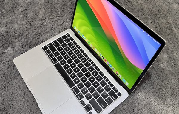 Macbook Air 2020 Intel Core i3 8/256GB