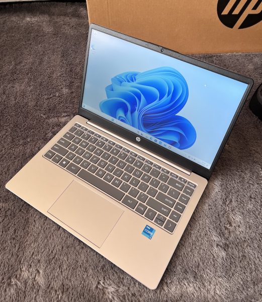 HP 14 ep0555TU