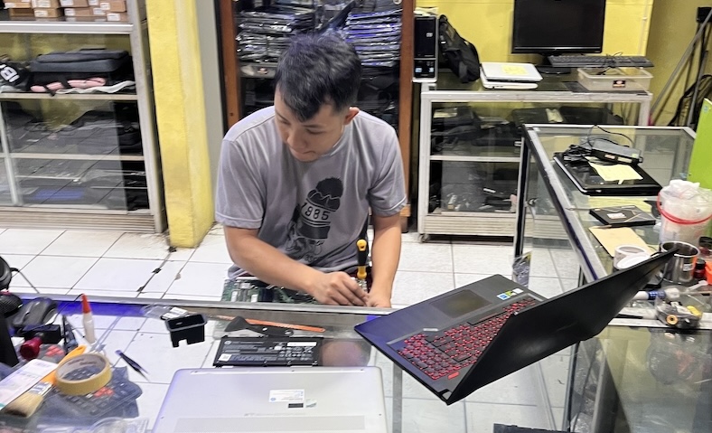 ganti ssd laptop