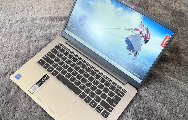 Lenovo Ideapad Slim 1 14IGL 7 Intel Celeron N4020 8GB RAM 256GB NVMe