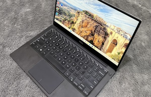 Dell XPS 13 9350 Intel Core i5-6200U 8GB RAM 256GB SSD Touchscreen