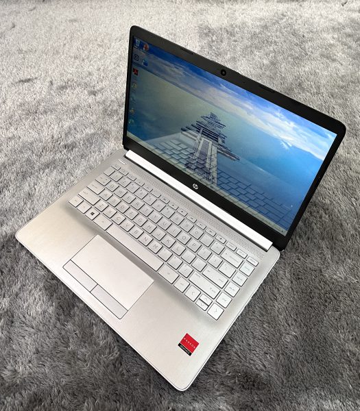 HP 14s A9