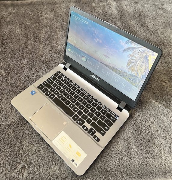 ASUS A407M