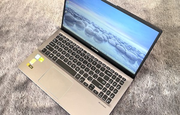 ASUS X512U Intel Core i7-8550U 8/256GB GeForce MX130