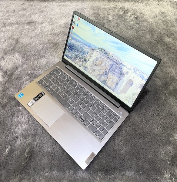 Lenovo Ideapad Slim 3 15ITL6