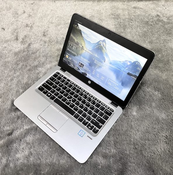 Laptop HP 820 G3