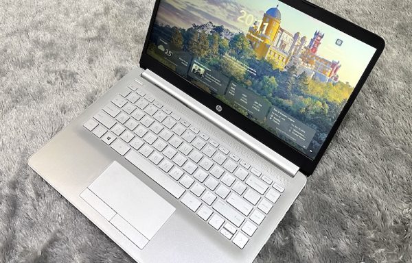 HP 14s-dk0024AU AMD A9-9425 8GB/256GB