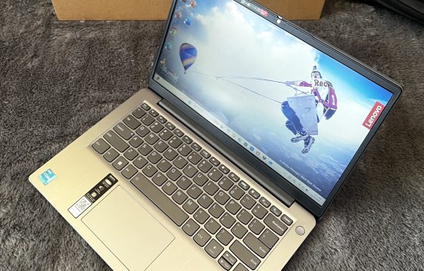 Lenovo Ideapad Slim 3i  Intel Core i3-1215U 8GB/512GB NVMe