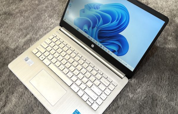 HP 14s-5115TU Intel Core i3-1215U 8GB/512GB