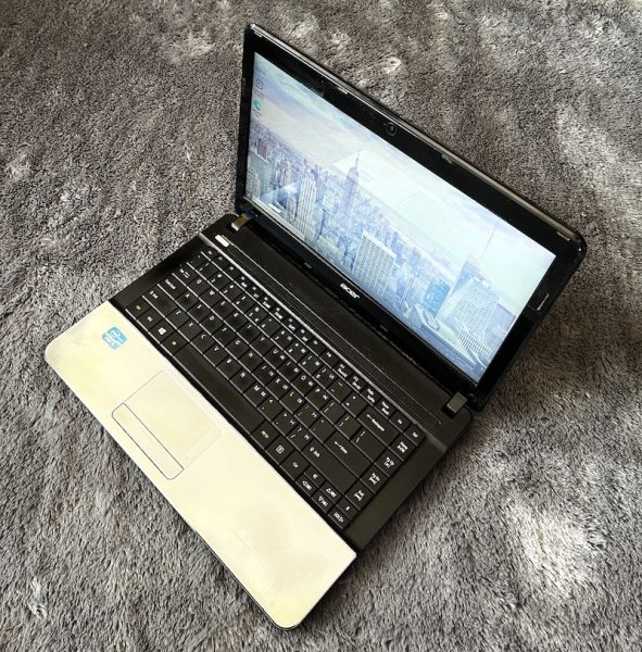 Laptop Acer E1-451G Intel Core i5