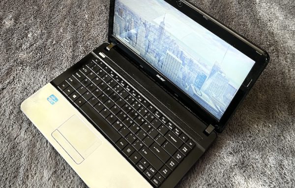 Acer Aspire E1-471G Intel Core i5-3210M 4GB/500GB