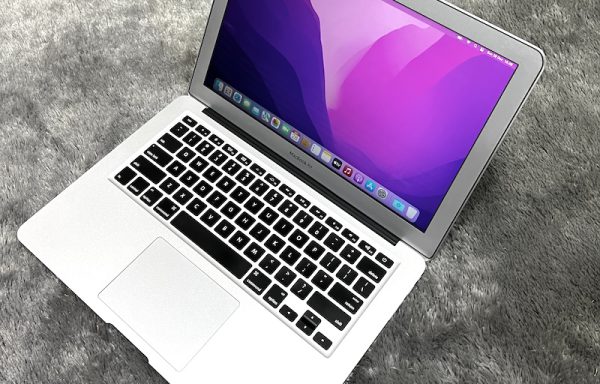 Macbook Air 2015 A1466 Intel Core i7/8GB/256GB