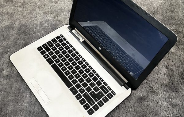 HP 14-ac Intel Celeron N3050 4GB/500GB