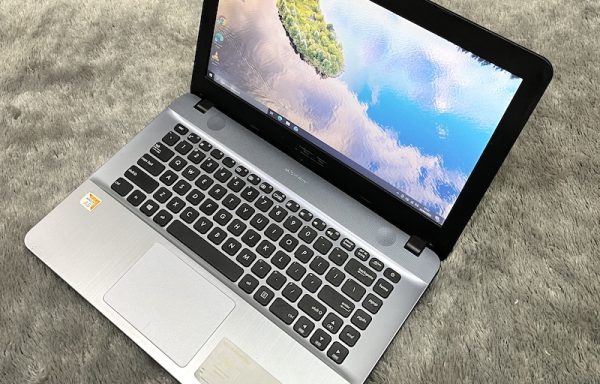 ASUS X441B AMD A6-9225 4GB RAM 1TB HDD