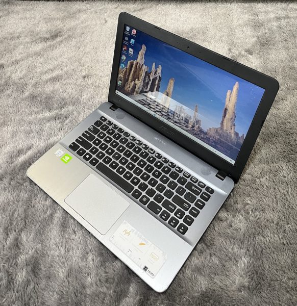 ASUS X441U Intel Core i3
