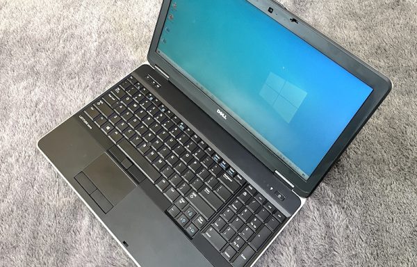 Dell Latitude E6540 Intel Core i5-4310 8GB/500GB Radeon HD 8790M