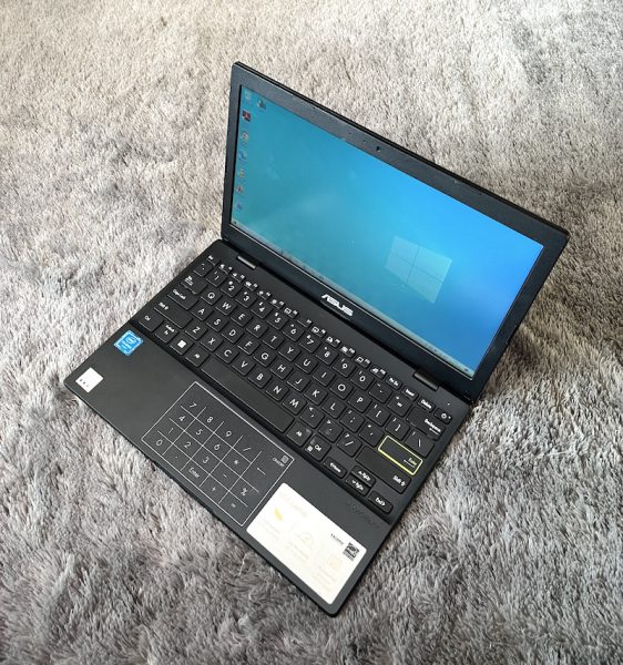 ASUS E210MAO Intel Celeron N4020