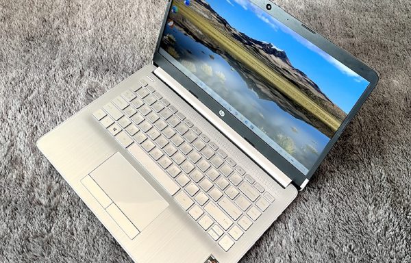 HP 14-dk1032wm Ryzen 3 3250U 8GB/256GB