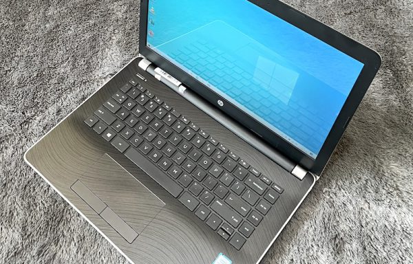 HP 14-bs722TU Intel Core i3-6006U 8GB/128GB