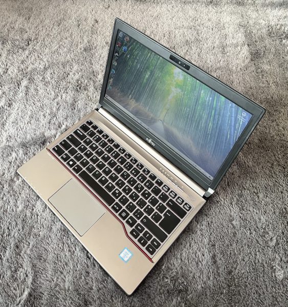 Fujitsu Lifebook E736