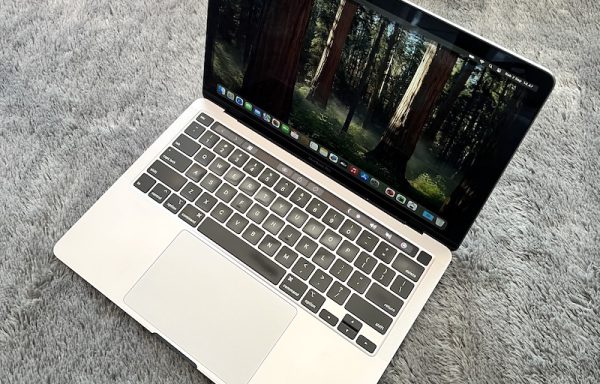 Macbook Pro 2020 Touchbar A2289 Intel Core i5 8GB/256GB