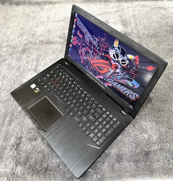 ASUS ROG GL553VD Intel Core i7-7700HQ