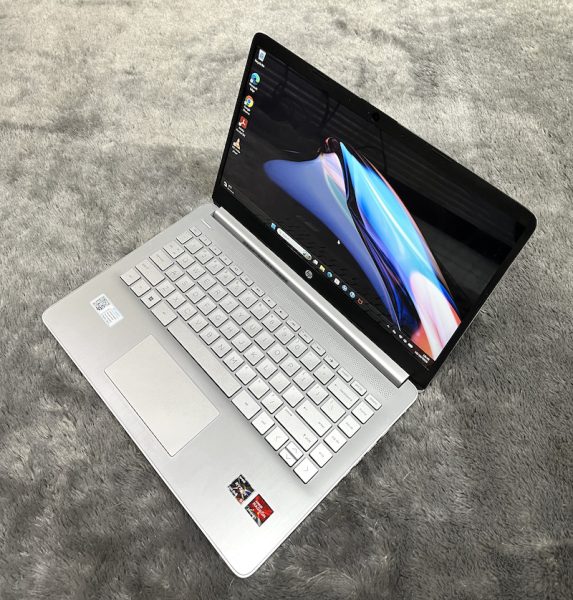 HP 14s-fq AMD Ryzen 5 5500U